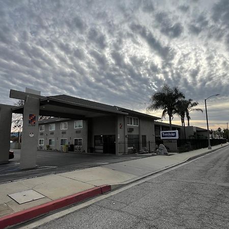 Travelodge By Wyndham Fairplex Pomona Exteriér fotografie